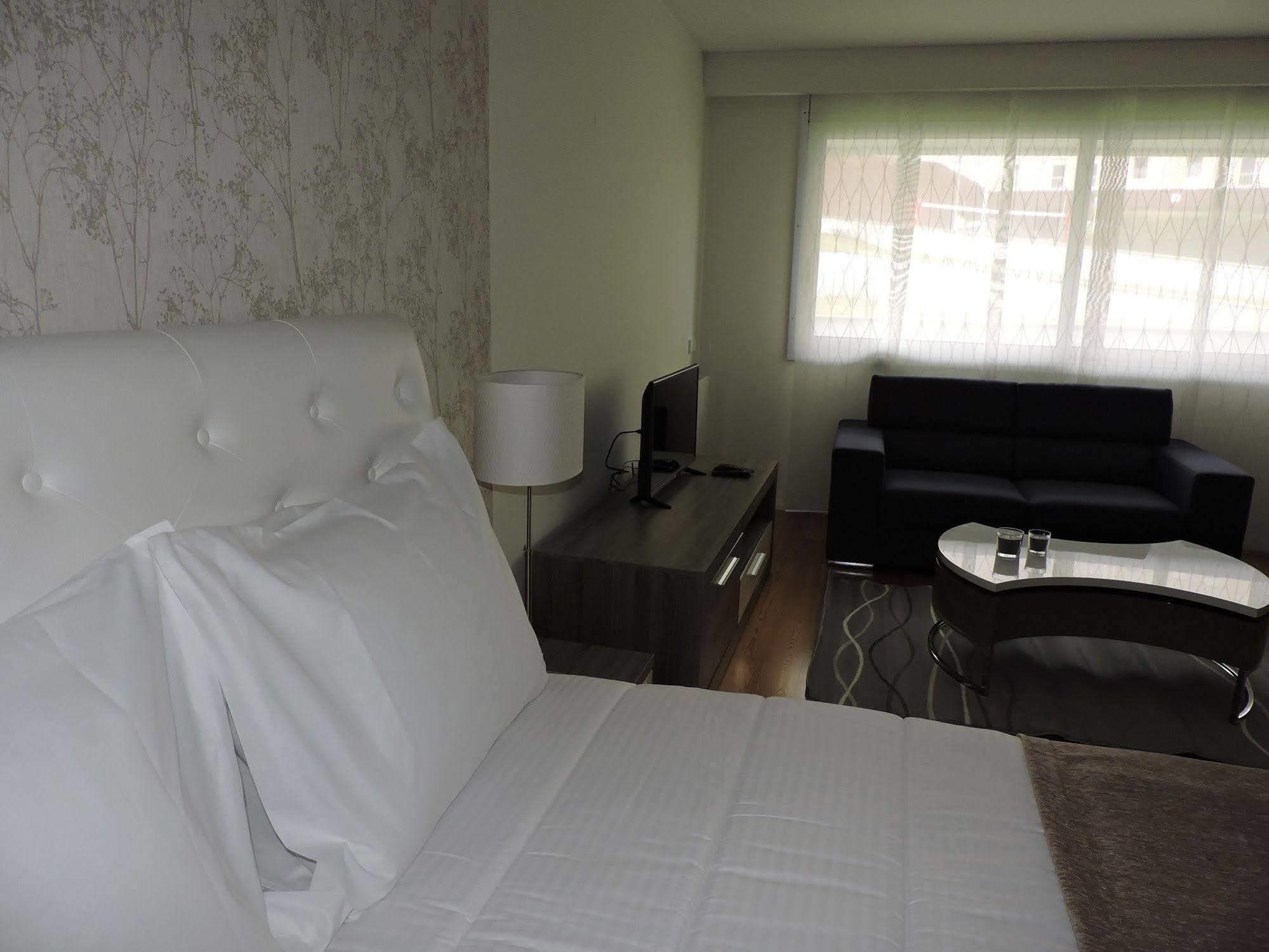 Rs Porto Boavista Studios Экстерьер фото
